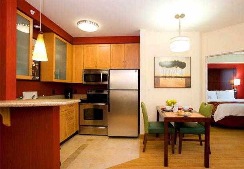 Residence Inn Orlando Лейк Мери Стая снимка